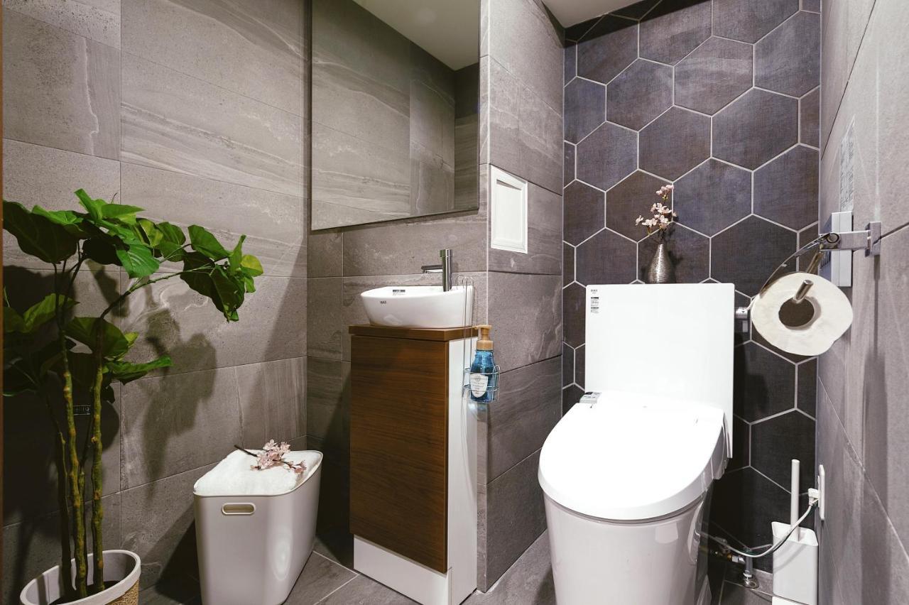 Cherry Blooming Tokyo- All Suite Boutique Hotel 东京伊樱里-中央区全套房艺术酒店 المظهر الخارجي الصورة